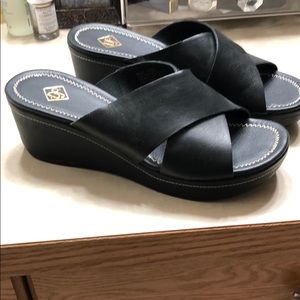 Donald pliner  sandals